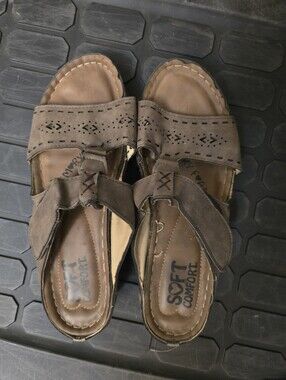 Comfortable Women's Taupe Slide Sandals with Soft Footbed